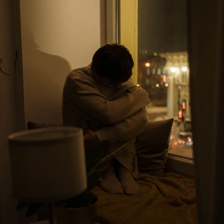 Signs Someone You Love Has an Addiction